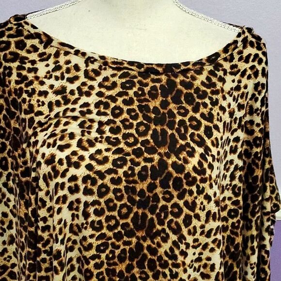 Leopard Print Boho Slinky Oversized Flowy Poncho - Picture 2 of 6